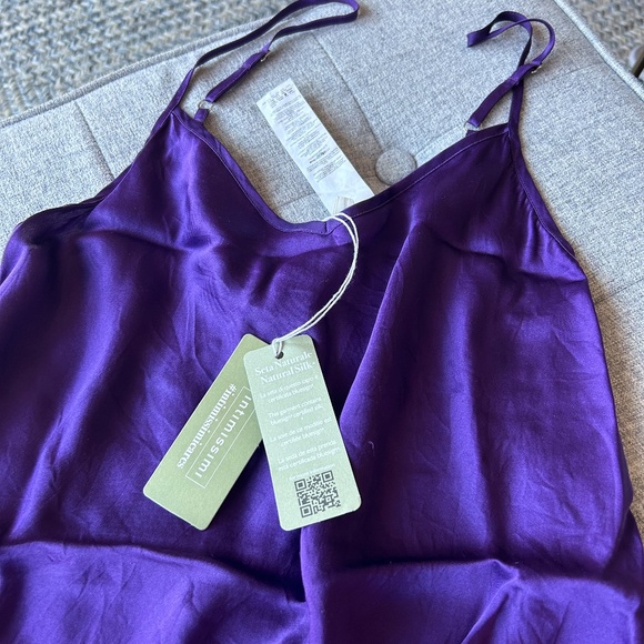 Cosmic Violet Silk Intimissimi Small Silk Satin Top with V-neckline - Picture 2 of 3